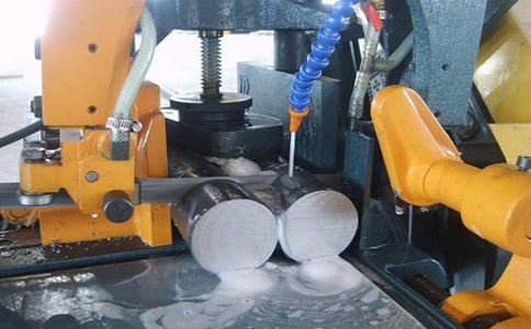 望谟卧式带锯床的送料方式有哪几种？